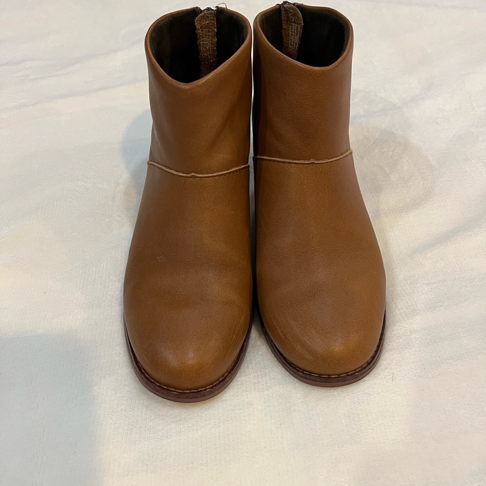 EUC Toms booties, size 7